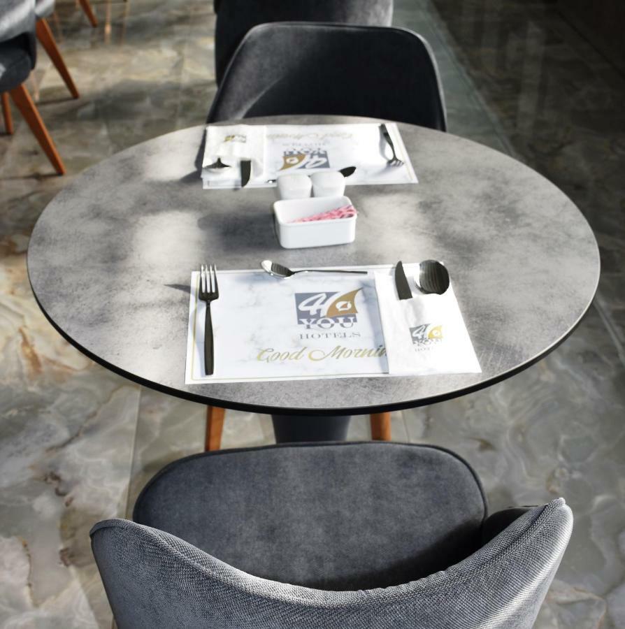 4-You Boutique Metamorfosi  Exteriör bild